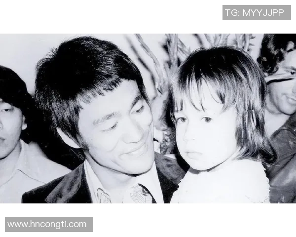 足球明星教练李小龙的传奇人生与足球梦想的完美结合